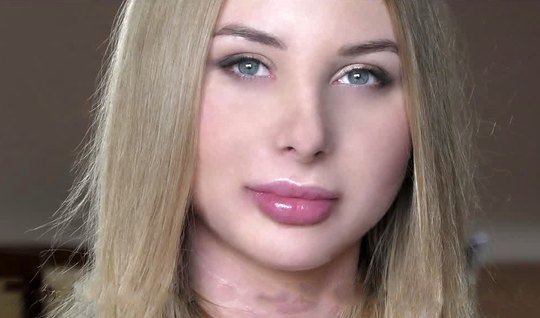 Russian girl during casting receives from men double penetration
